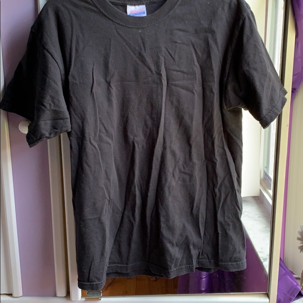 Black tshirt